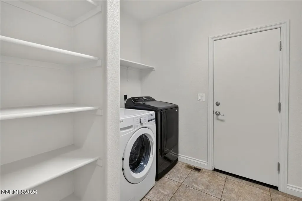 18223 Kodiak Bear Reno NV 89508