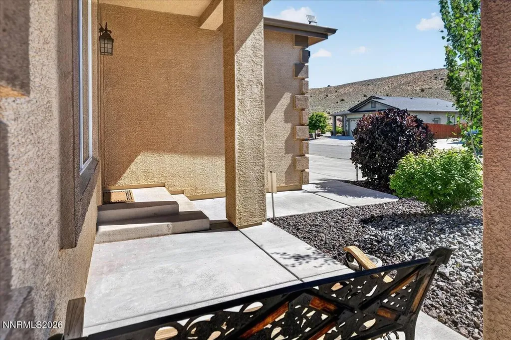 18223 Kodiak Bear Reno NV 89508