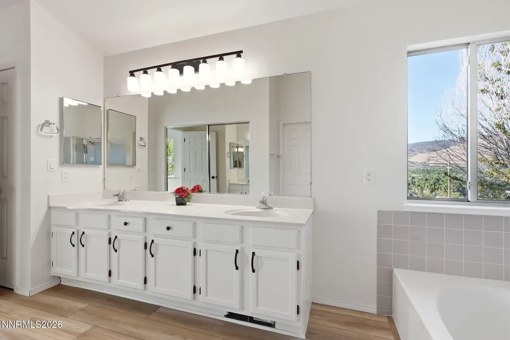 4566 Canyon Ridge Reno NV 89523
