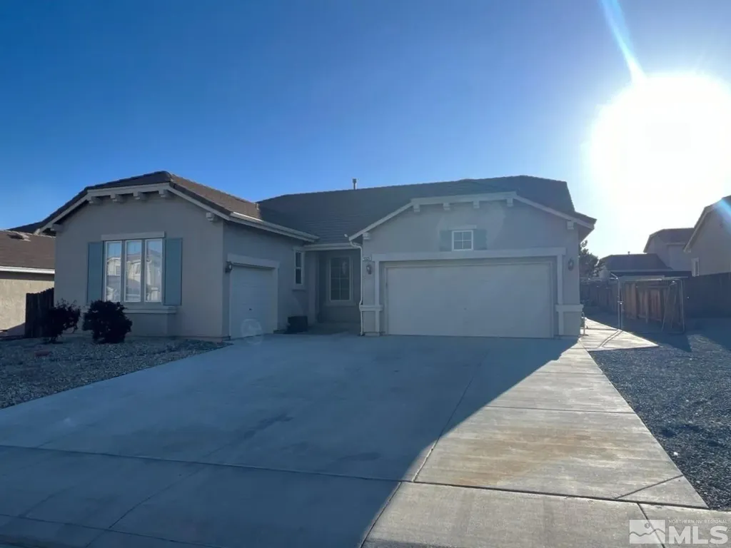 1325 Rouge River Fernley NV 89408