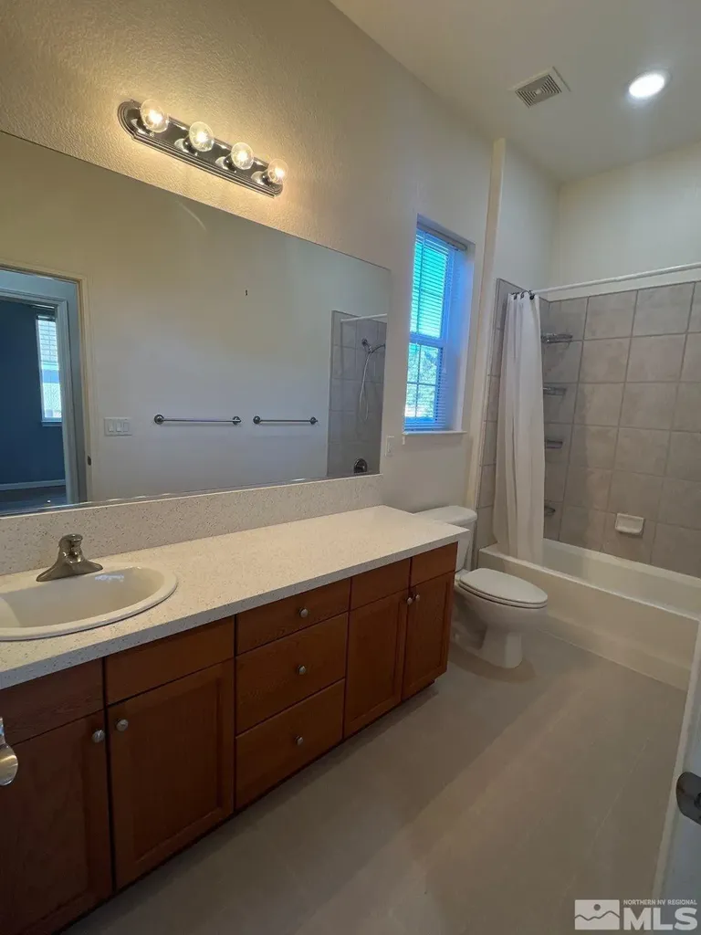1325 Rouge River Fernley NV 89408