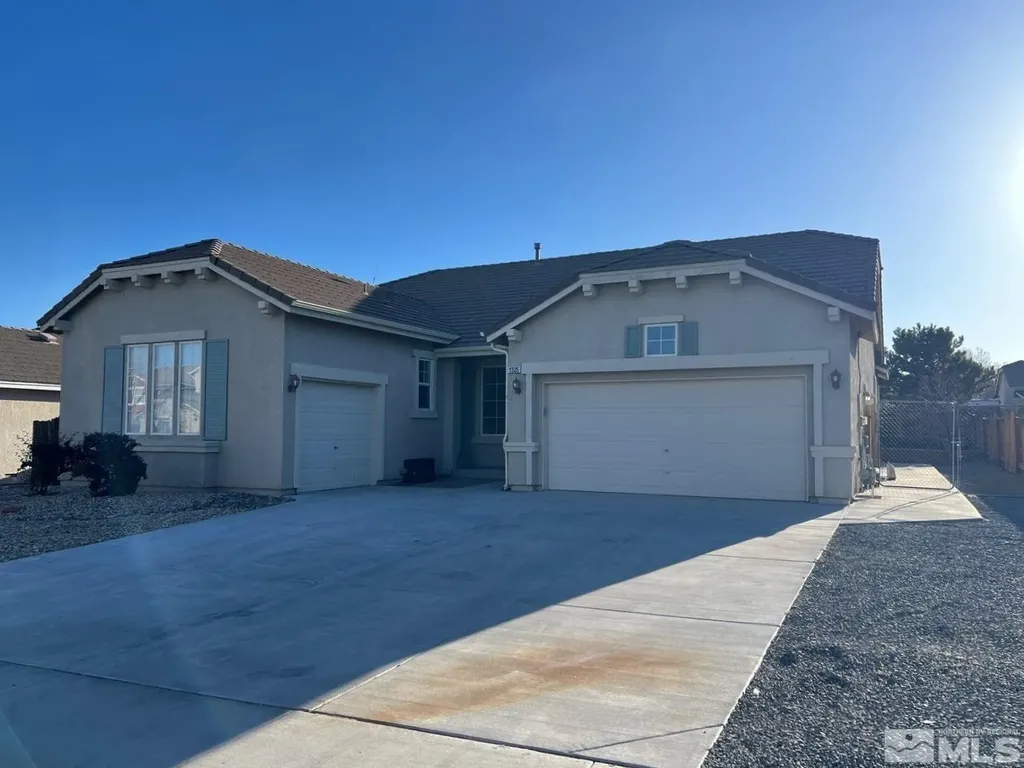 1325 Rouge River Fernley NV 89408