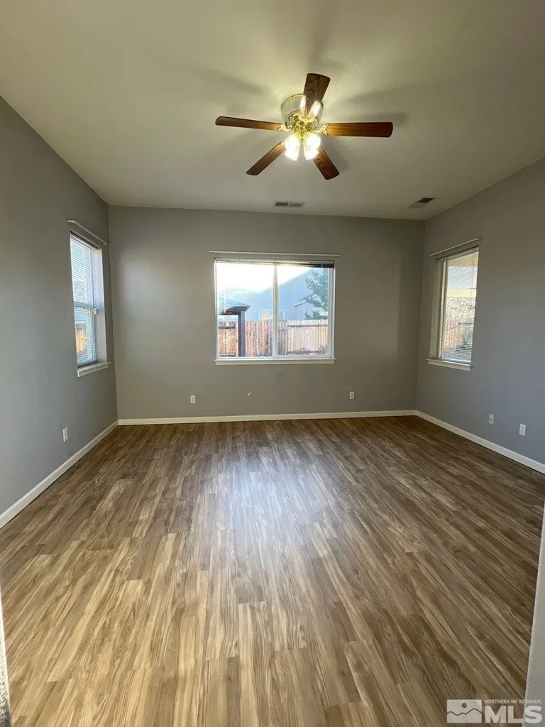 1325 Rouge River Fernley NV 89408