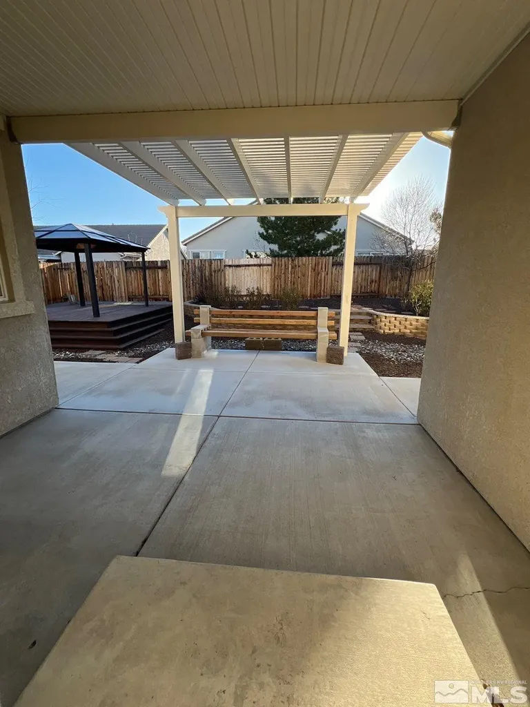 1325 Rouge River Fernley NV 89408