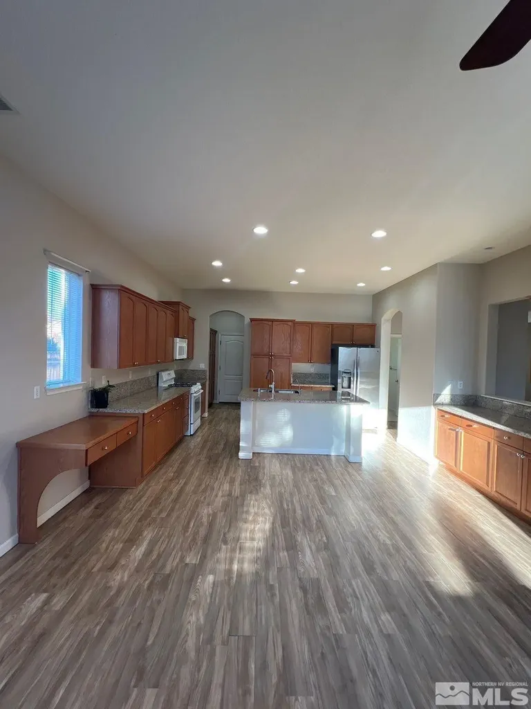 1325 Rouge River Fernley NV 89408