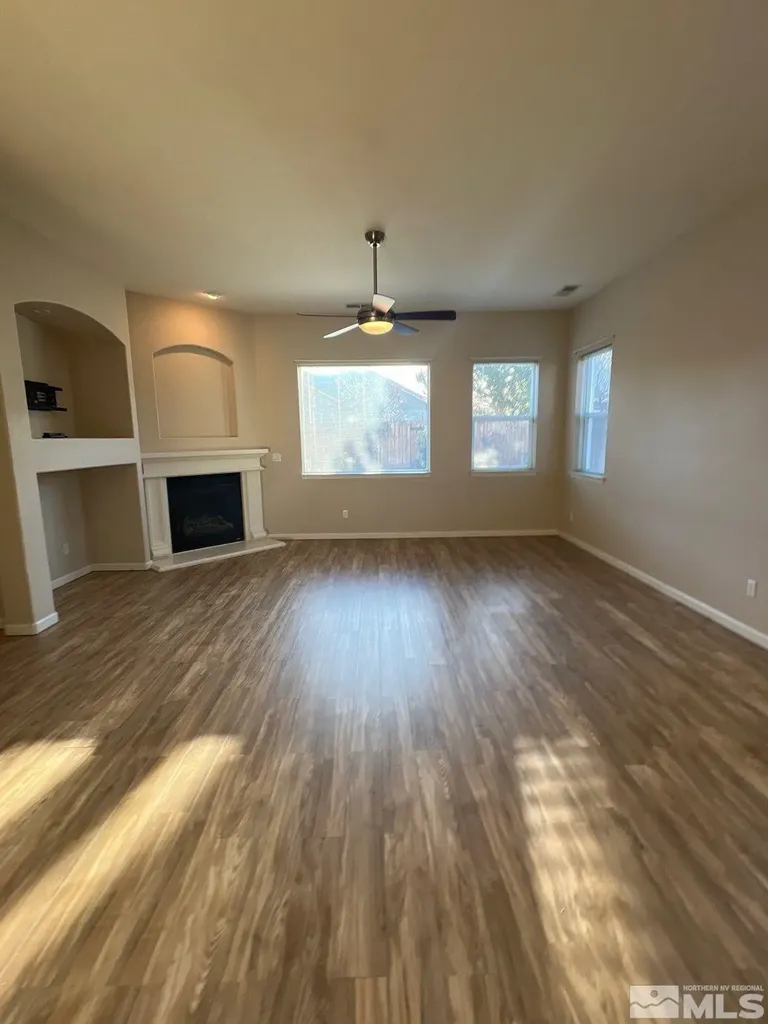 1325 Rouge River Fernley NV 89408