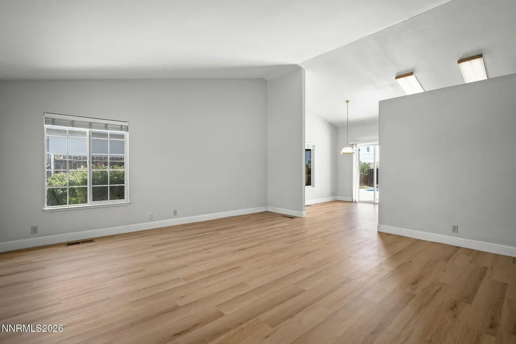 6796 Dorchester Sparks NV 89436