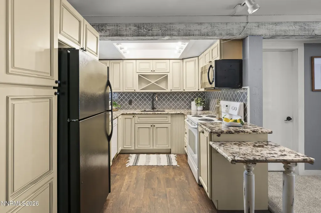 810 Alder Incline Village NV 89451