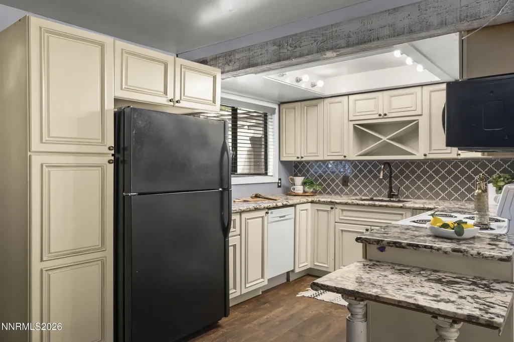 810 Alder Incline Village NV 89451