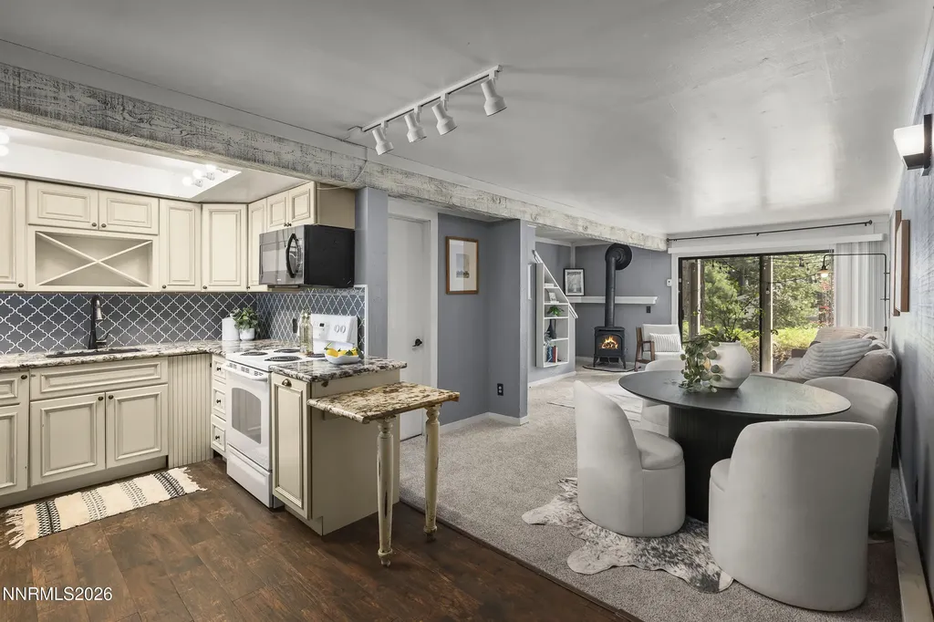 810 Alder Incline Village NV 89451