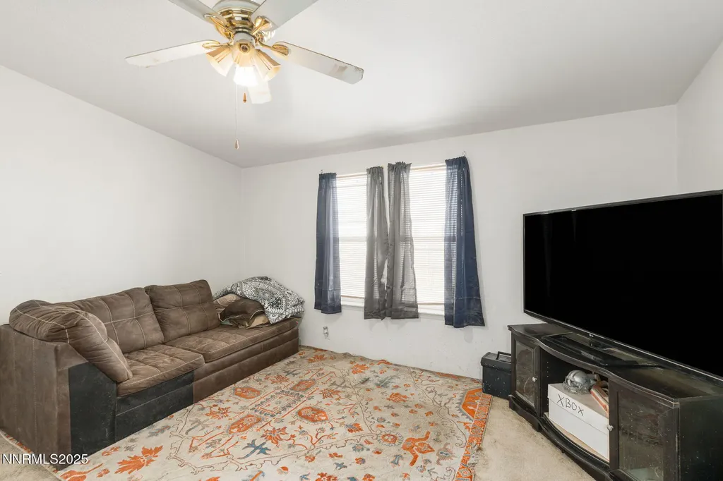 2820 Truckee Silver Springs NV 89429