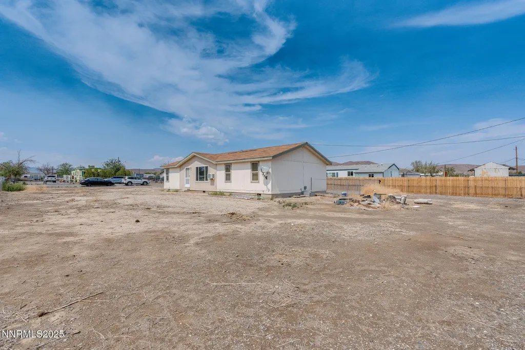 2820 Truckee Silver Springs NV 89429