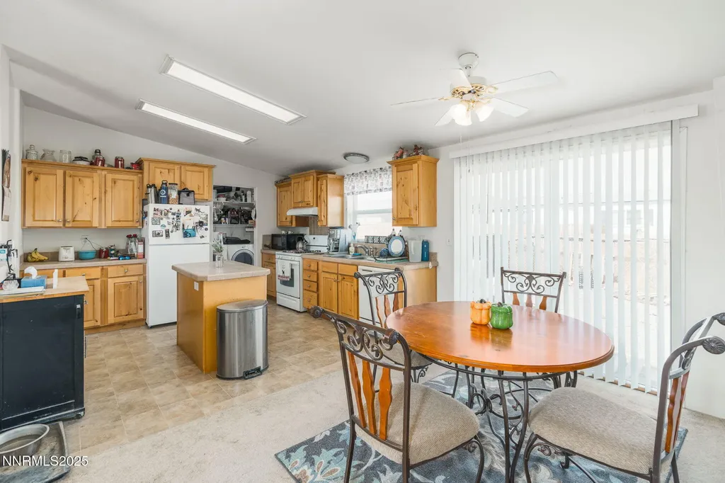 2820 Truckee Silver Springs NV 89429