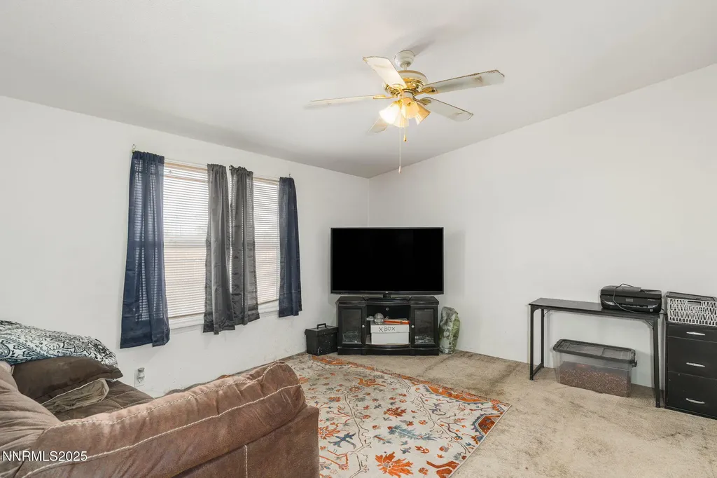 2820 Truckee Silver Springs NV 89429