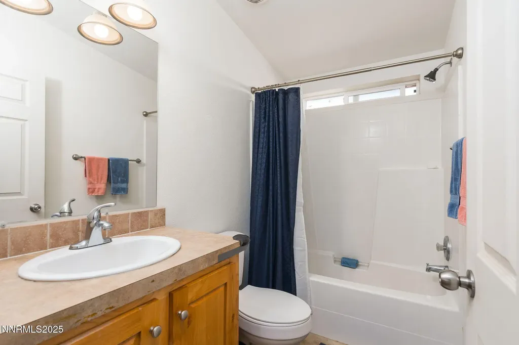 2820 Truckee Silver Springs NV 89429