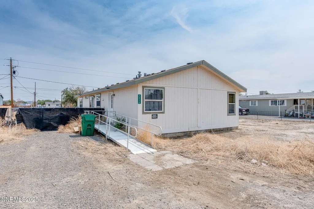 2820 Truckee Silver Springs NV 89429
