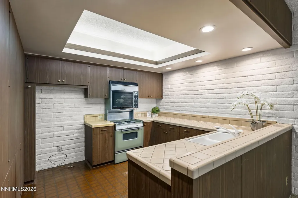 1200 Riverside Reno NV 89503