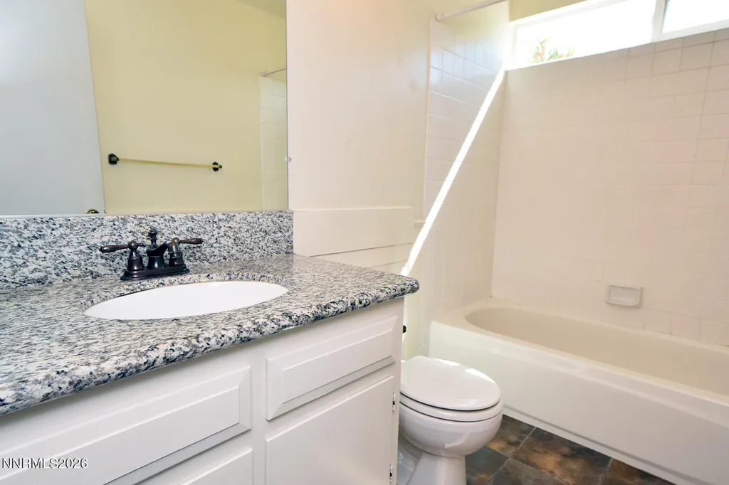 1496 Heather Sparks NV 89434