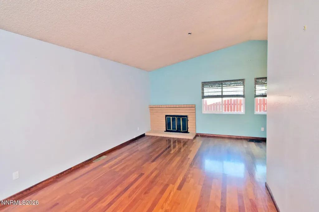 1496 Heather Sparks NV 89434