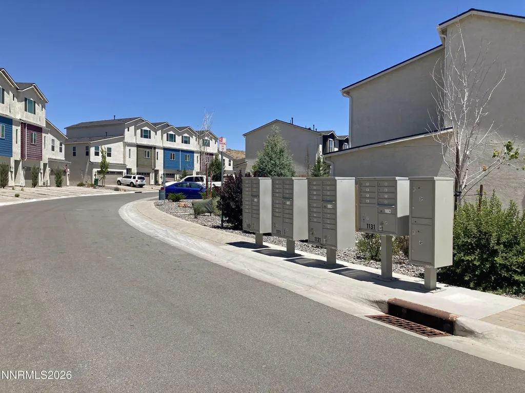 4940 Cavestone Sun Valley NV 89433