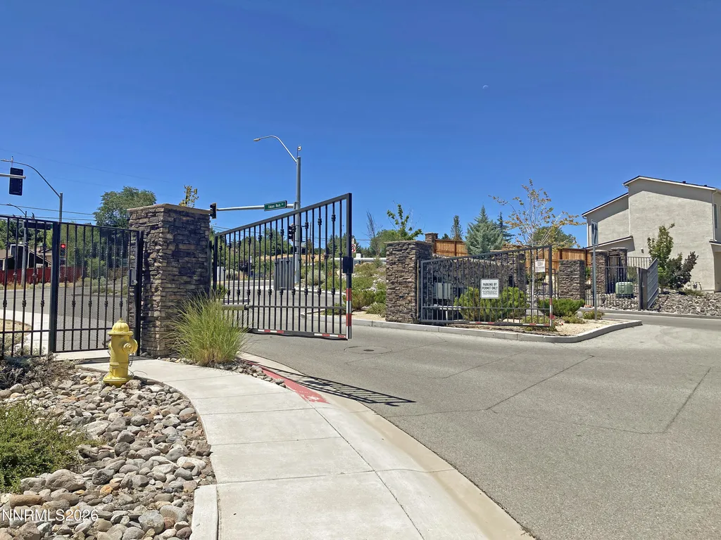 4940 Cavestone Sun Valley NV 89433