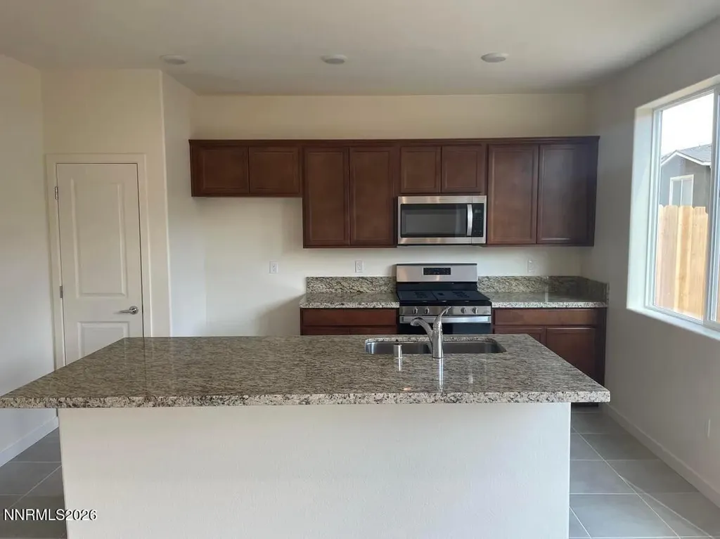 4940 Cavestone Sun Valley NV 89433