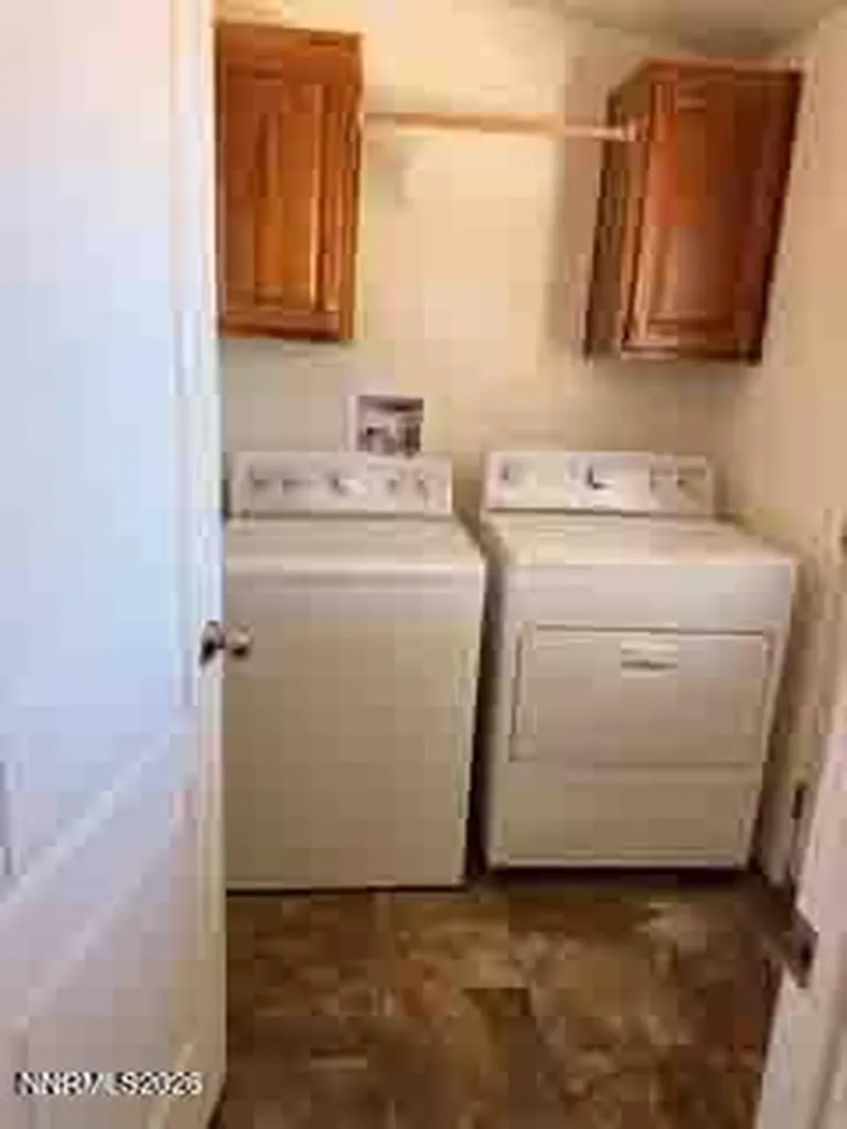 2195 Old River Fallon NV 89406
