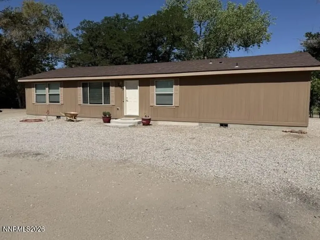 2195 Old River Fallon NV 89406
