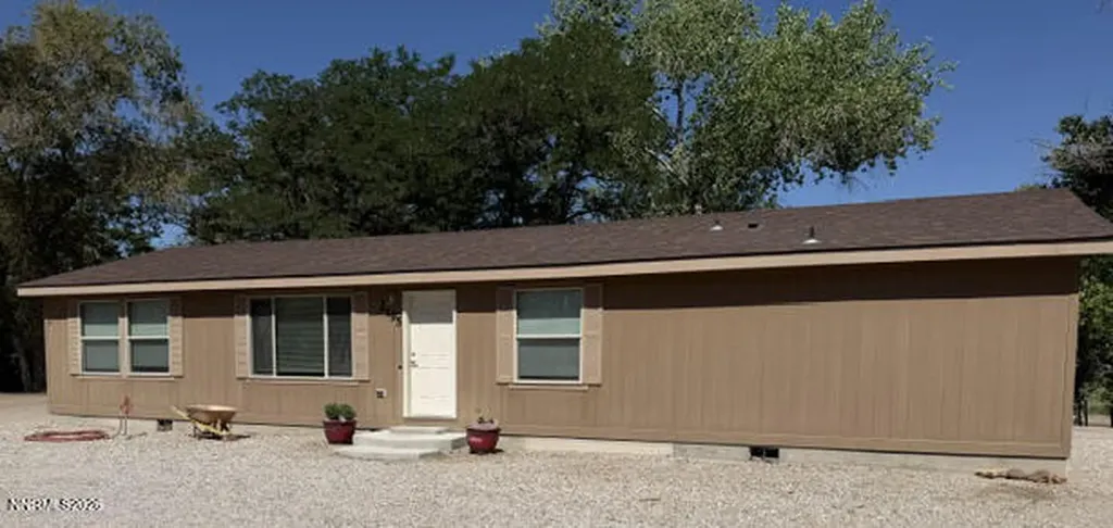 2195 Old River Fallon NV 89406