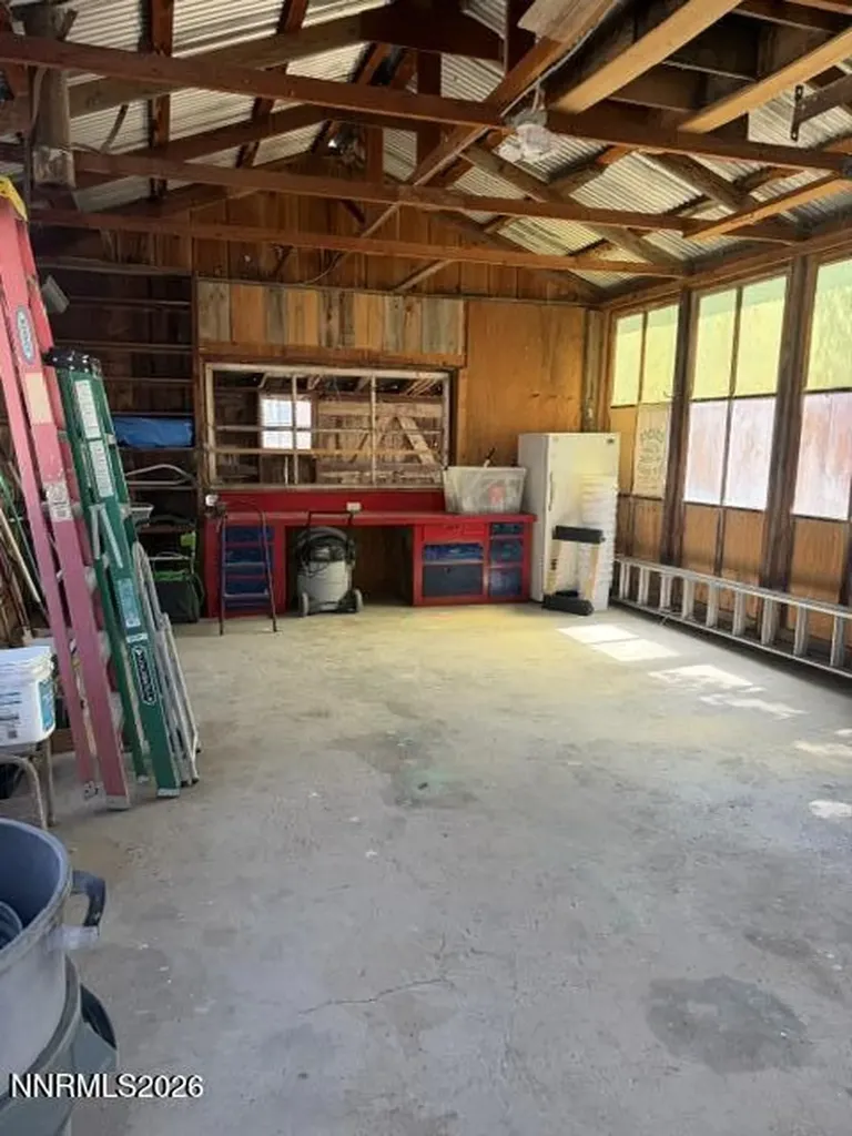 2195 Old River Fallon NV 89406