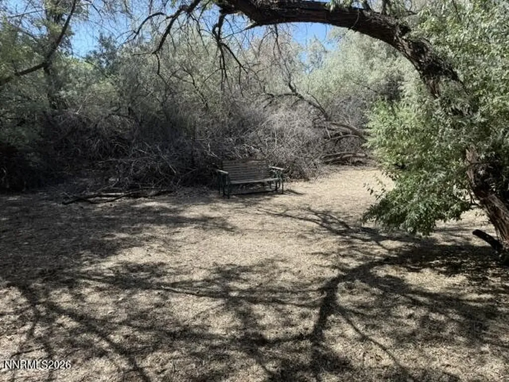 2195 Old River Fallon NV 89406
