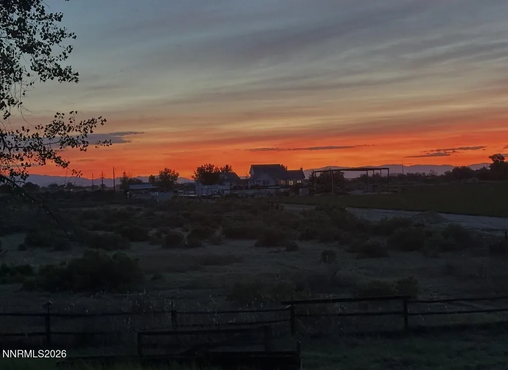 2195 Old River Fallon NV 89406