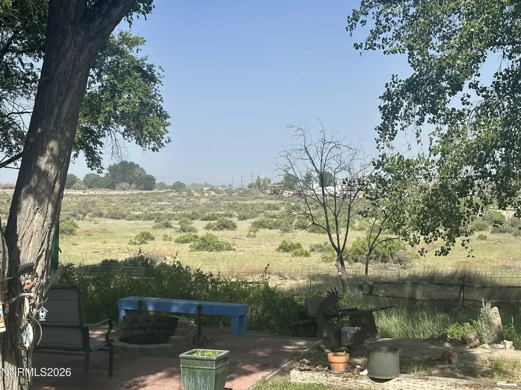 2195 Old River Fallon NV 89406