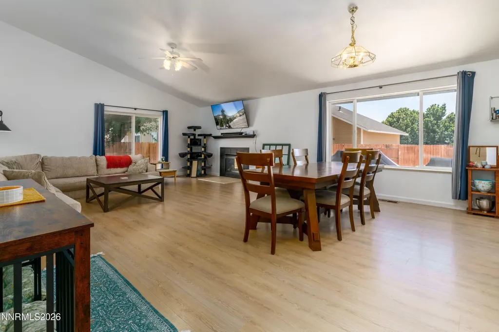 454 Mallard Fernley NV 89408