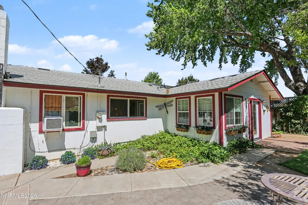 1548 Wildrose Minden NV 89423
