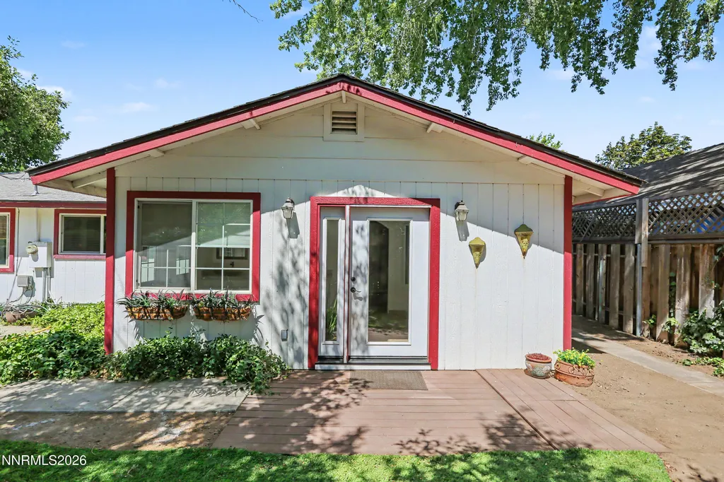 1548 Wildrose Minden NV 89423