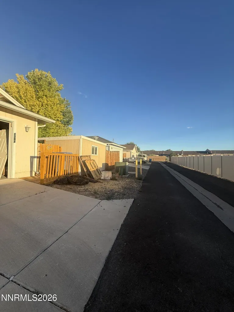 1394 Pin Oak Gardnerville NV 89410