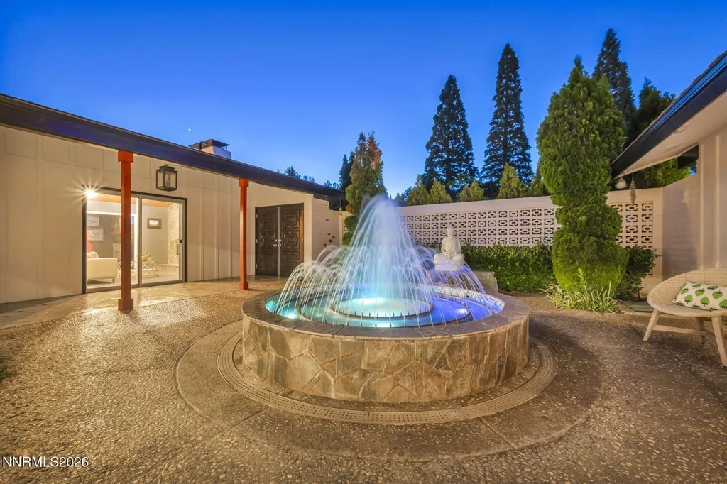 1850 View Crest Reno NV 89511