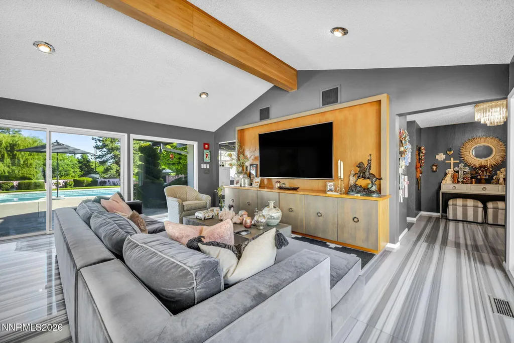 1850 View Crest Reno NV 89511