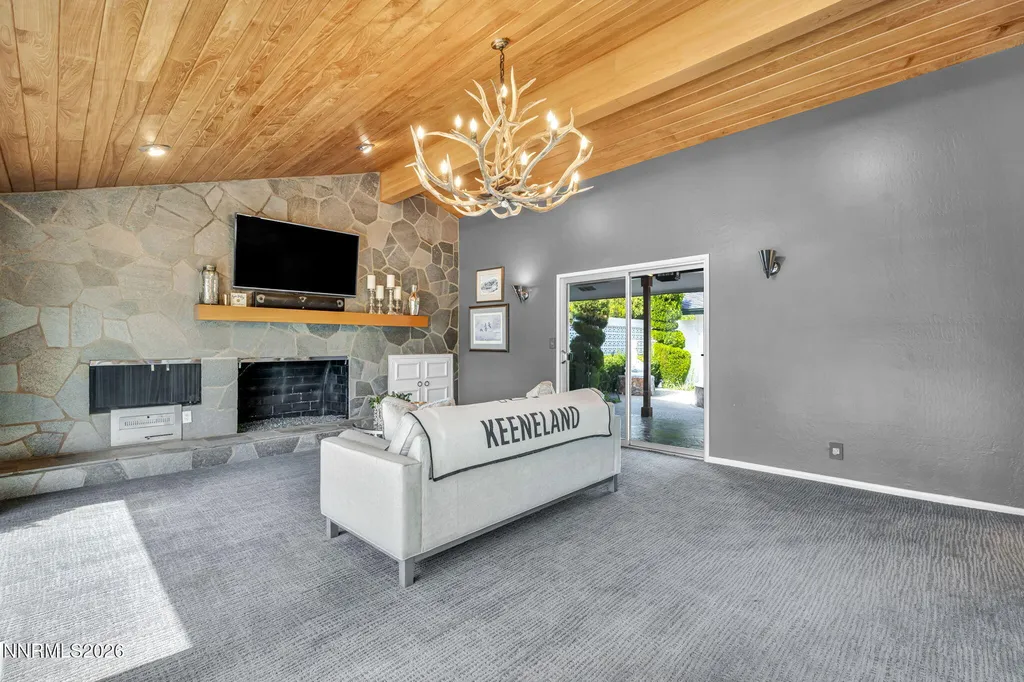 1850 View Crest Reno NV 89511