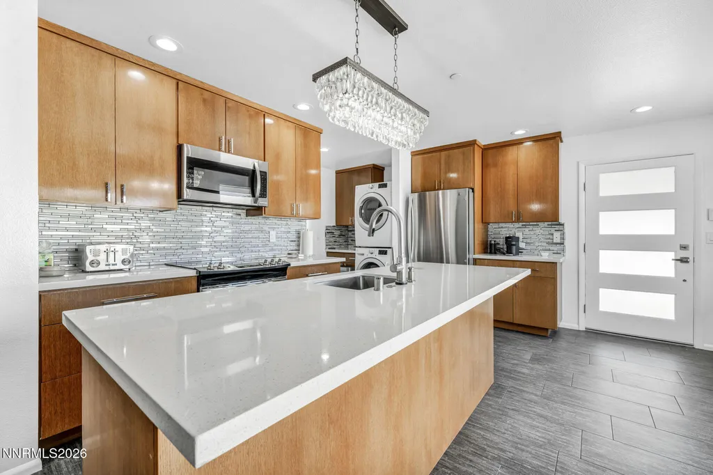 1850 View Crest Reno NV 89511