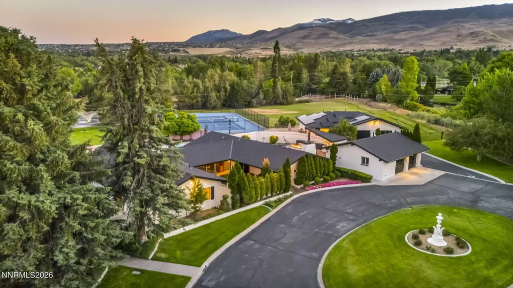 1850 View Crest Reno NV 89511