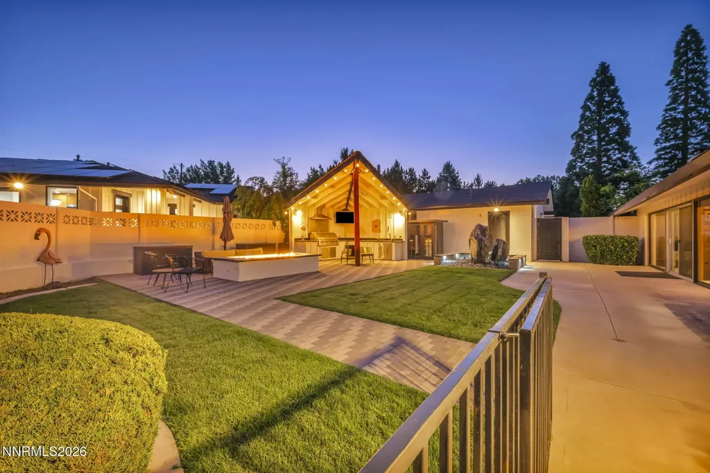 1850 View Crest Reno NV 89511