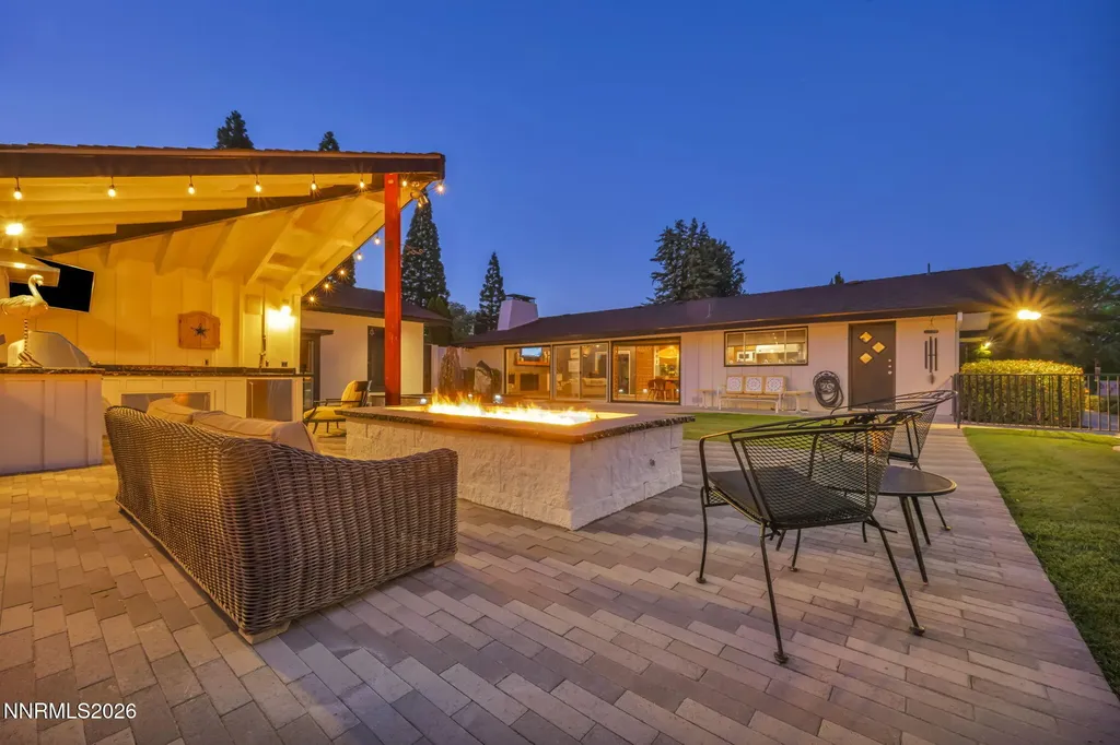 1850 View Crest Reno NV 89511