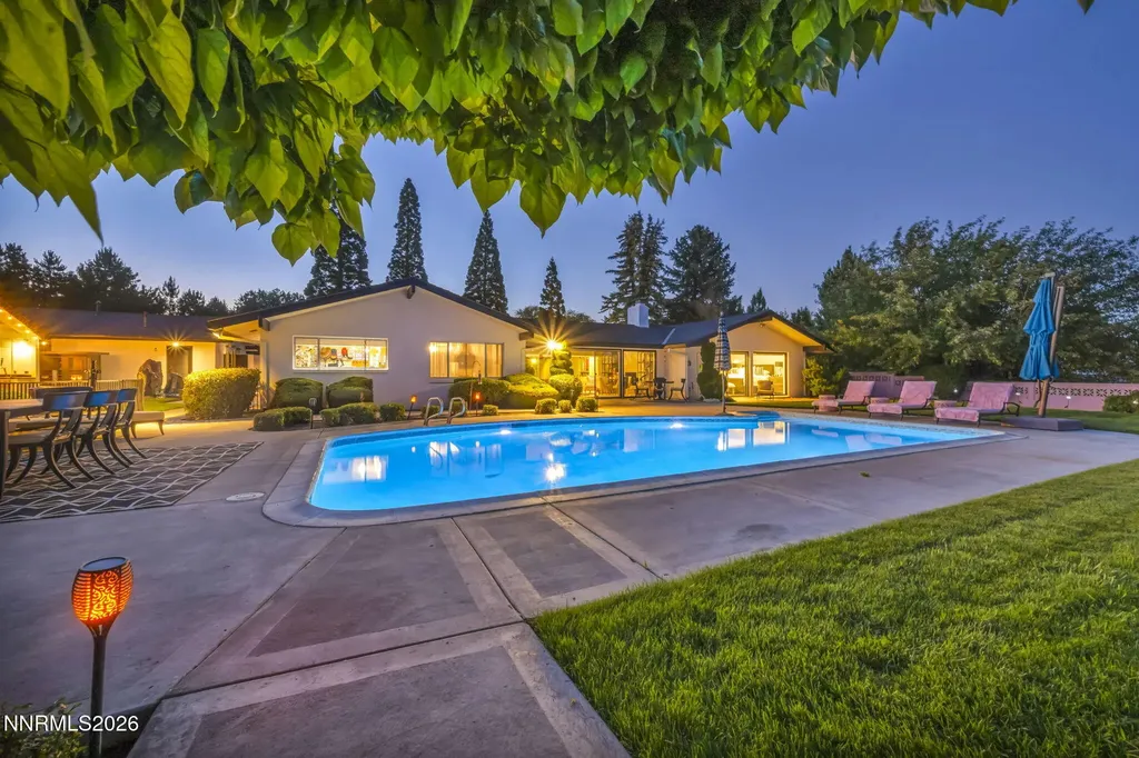 1850 View Crest Reno NV 89511