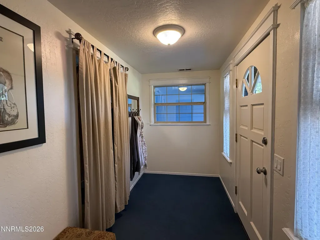 1438 Topaz Gardnerville NV 89460
