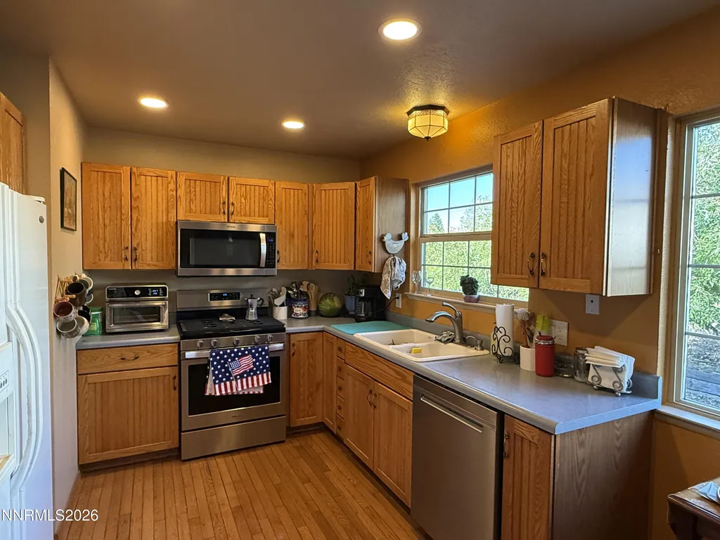 1438 Topaz Gardnerville NV 89460