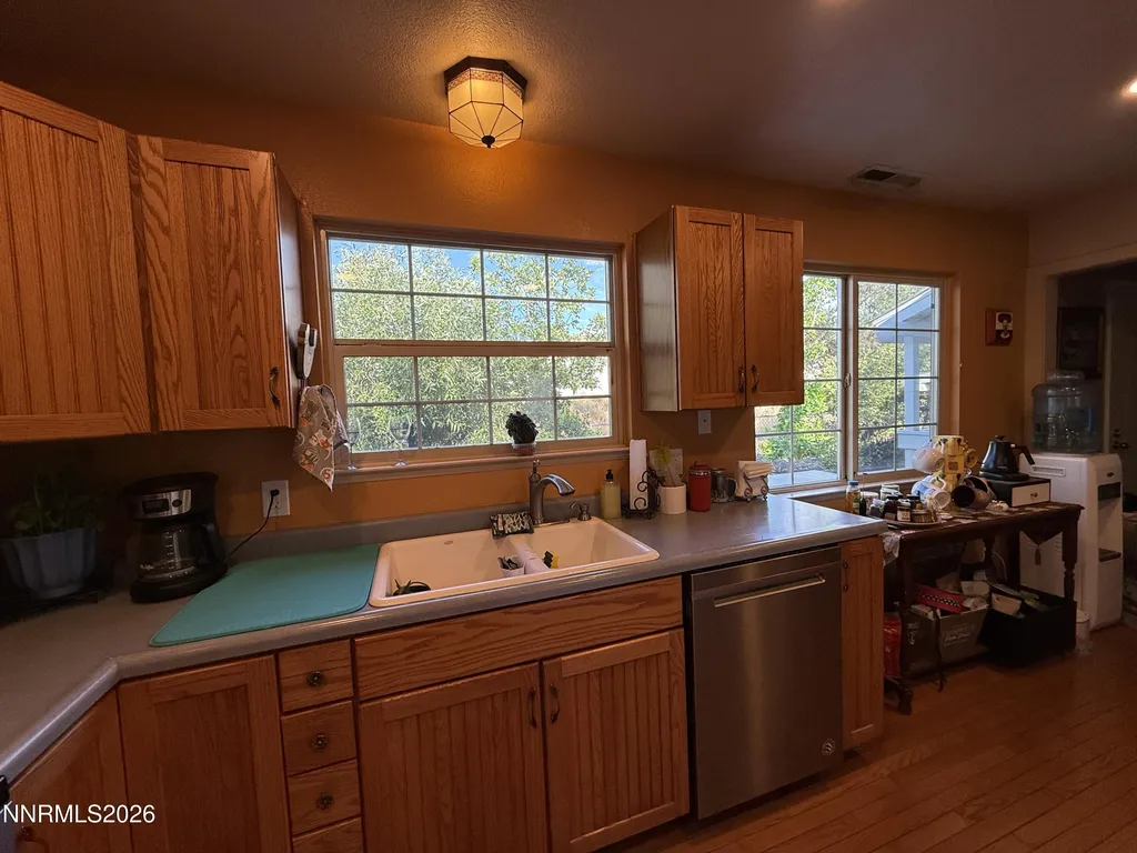 1438 Topaz Gardnerville NV 89460