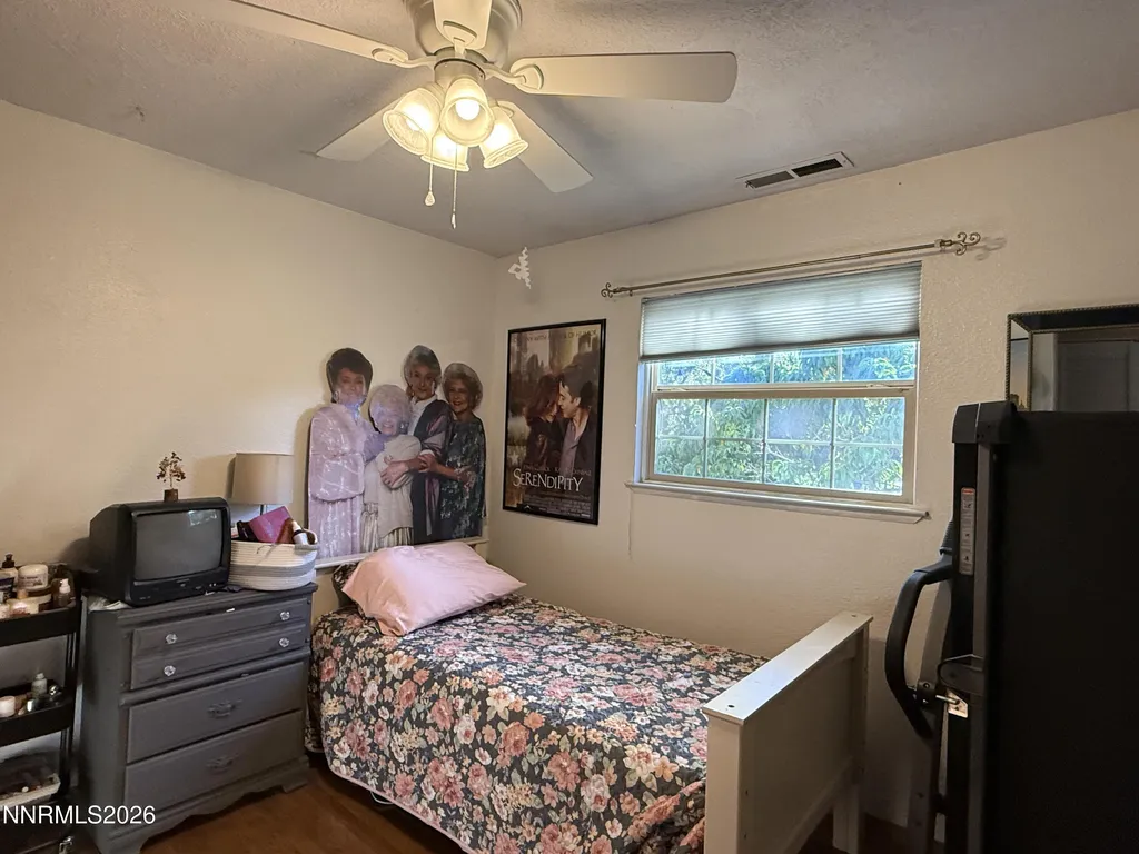 1438 Topaz Gardnerville NV 89460