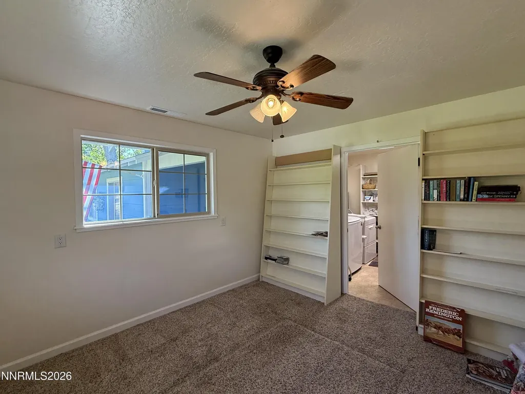 1438 Topaz Gardnerville NV 89460